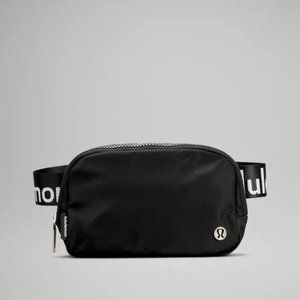 Lululemon Everywhere Belt Bag Wordmark